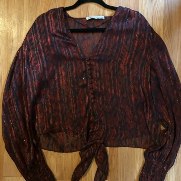 Zara Snakeskin Print Red and Black button down Blouse with Knot- Size XL - Picture 2 of 6